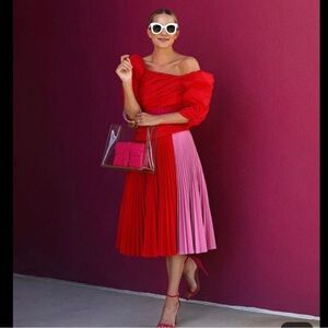 [PETERSYN] Tara Off-The-Shoulder Top in Red